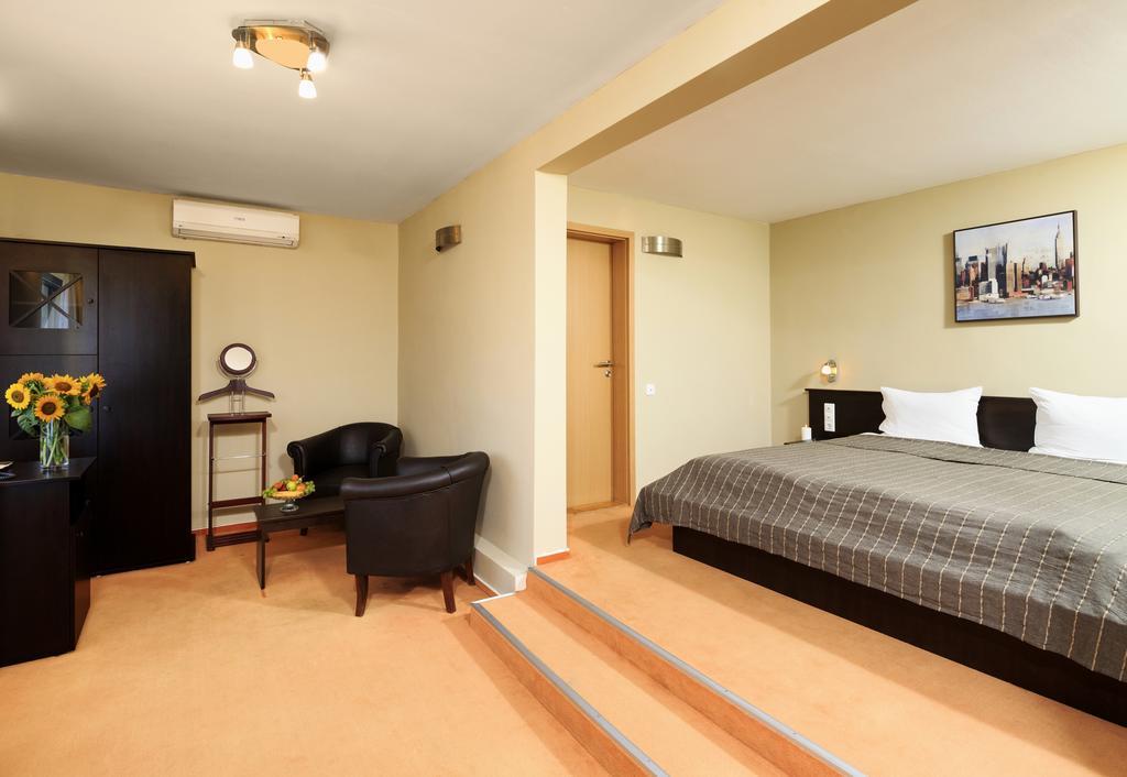 Pensiunea Hugo Sibiu Habitación foto